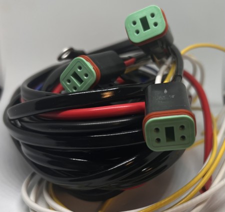 Kabelsett med 3/4 x DT4 kontakt. KRAFTIG KABELSETT I HØY KVALITET! 12V
